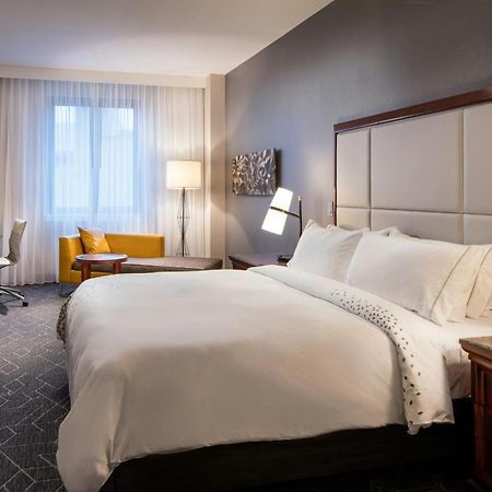 Renaissance Providence Downtown Hotel Екстер'єр фото